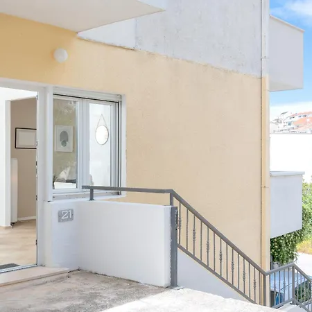 Ireland - Zf Hvar Апартаменти *